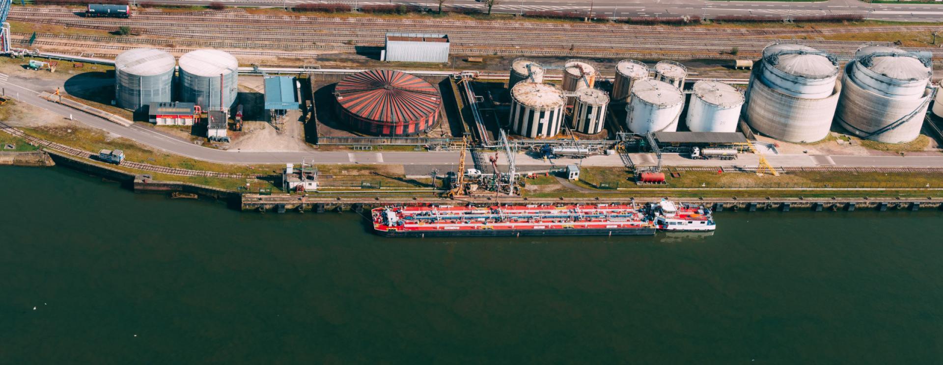 Cuves rubis hydrocarbure Grand-Quevilly Rouen