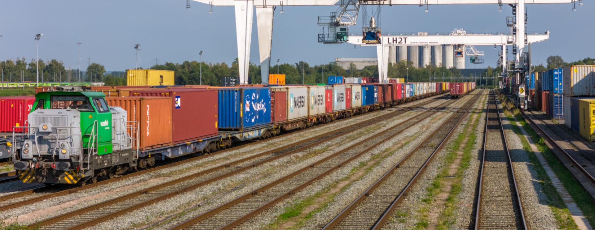 Ferroviaire _ terminal multimodal du Havre 