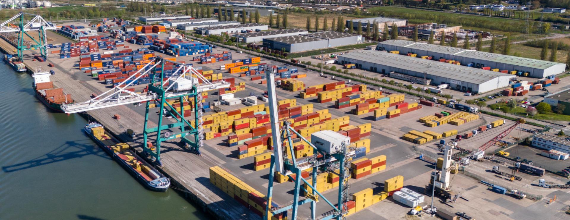 TCMD de Grand-Couronne Rouen - conteneurs - portiques