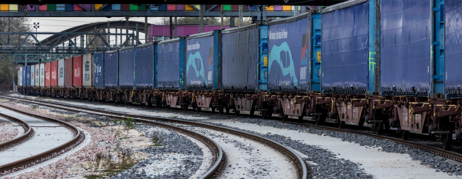 Départ de la navette ferroviaire MARFRET sur le port de Bonneuil-sur-Marne