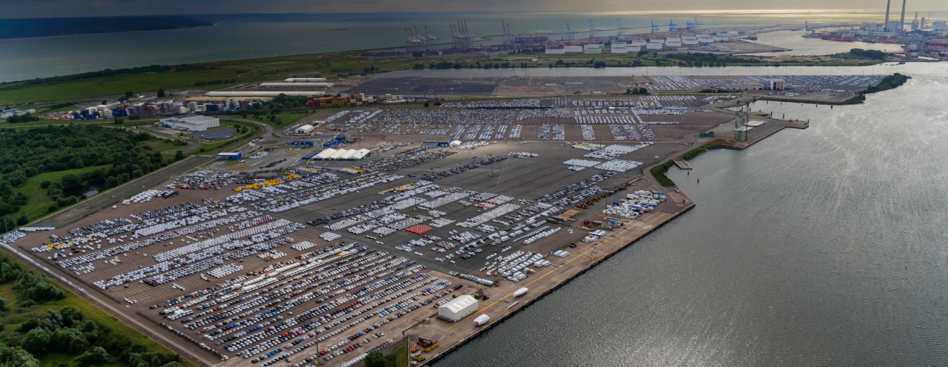 Vues aériennes du terminal roulier du Havre
