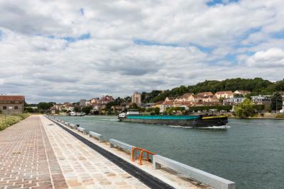 Quai à usage partagé (QUP). Travaux de réaménagement du port de Corbeil-Saint-Nicolas - Agrandir l'image 5 sur 6, fenêtre modale