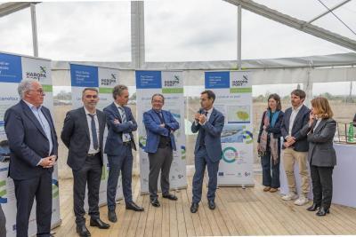 Agrandir l'image 2 sur 9, fenêtre modale