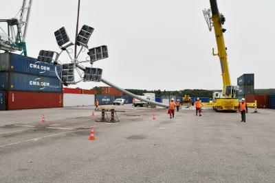 Installation d'éclairage LED sur le terminal TCMD du port de Rouen - Agrandir l'image 4 sur 4, fenêtre modale