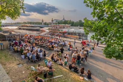 Animation sur les bords de Seine à Paris - Agrandir l'image, fenêtre modale
