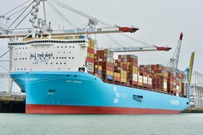 Escale inaugural du Ane Maesrk au port du Havre - Enlarge image, modal window