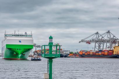 Escale inaugurale du roulier Anji Ansheng au Havre - Agrandir l'image, fenêtre modale