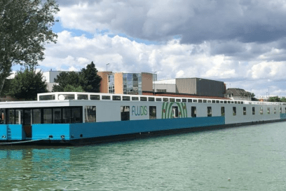 Navette Fludis navigant sur la Seine - Agrandir l'image, fenêtre modale