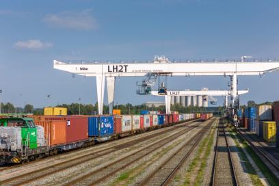 Plate forme multimodale du port du Havre - Agrandir l'image, fenêtre modale