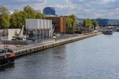 Vue aérienne du port de Javel avec la zone de la centrale Lafarge - HAROPA PORT - Agrandir l'image, fenêtre modale