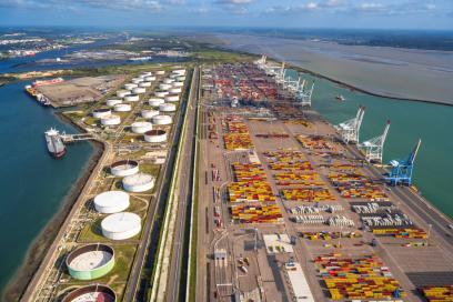 Vue aérienne de port 2000 - Enlarge image, modal window