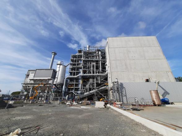 Chaudière biomasse - Biosynergy 76 - située sur la zone industrialo-portuaire (ZIP) - Agrandir l'image, fenêtre modale