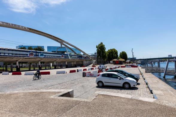 port de Javel Bas vue sur le RER C - Agrandir l'image, fenêtre modale