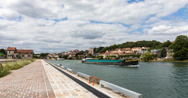 Quai à usage partagé (QUP). Travaux de réaménagement du port de Corbeil-Saint-Nicolas - Agrandir l'image, fenêtre modale